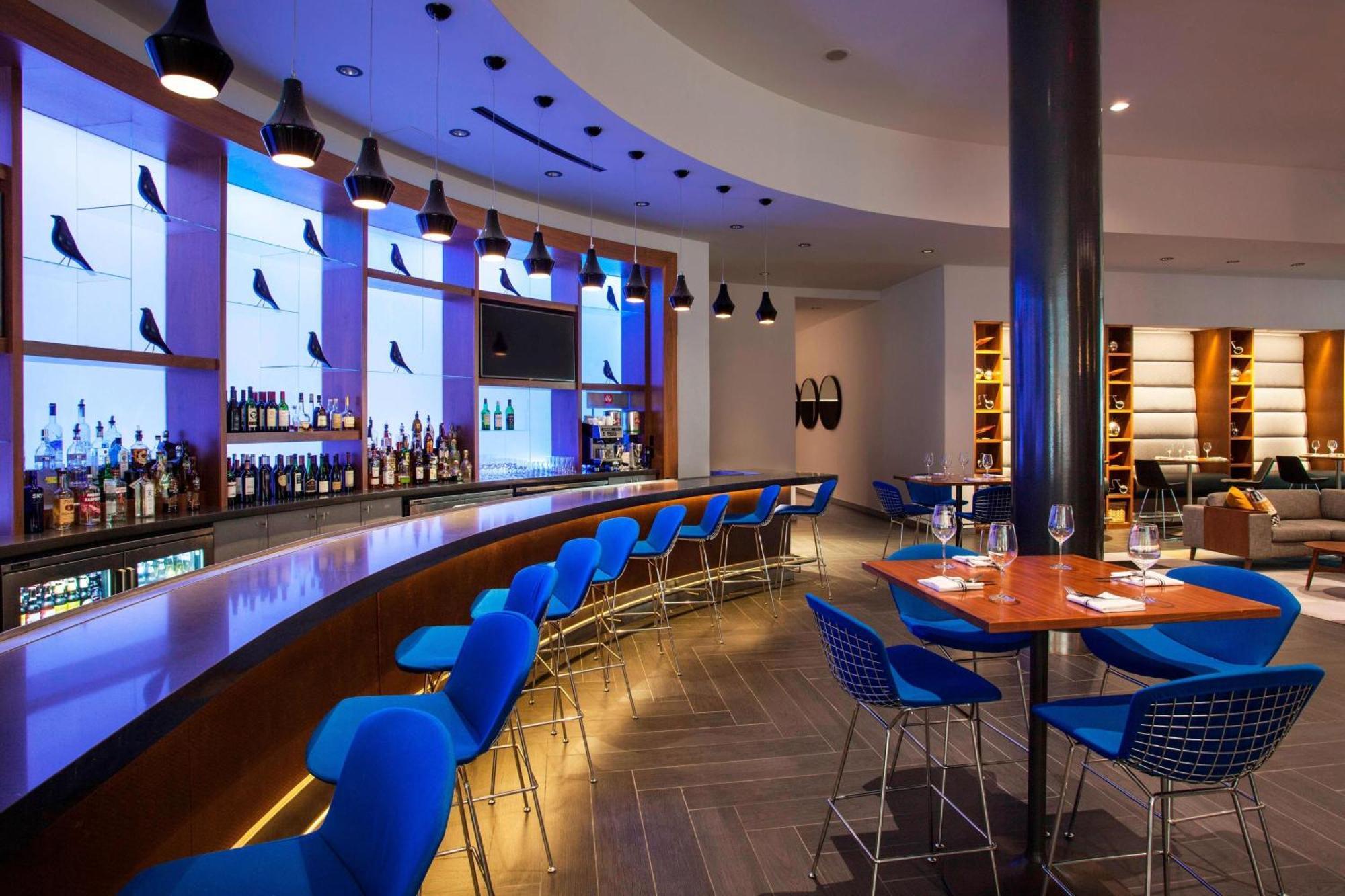 Le Meridien Boston Кеймбридж Екстериор снимка