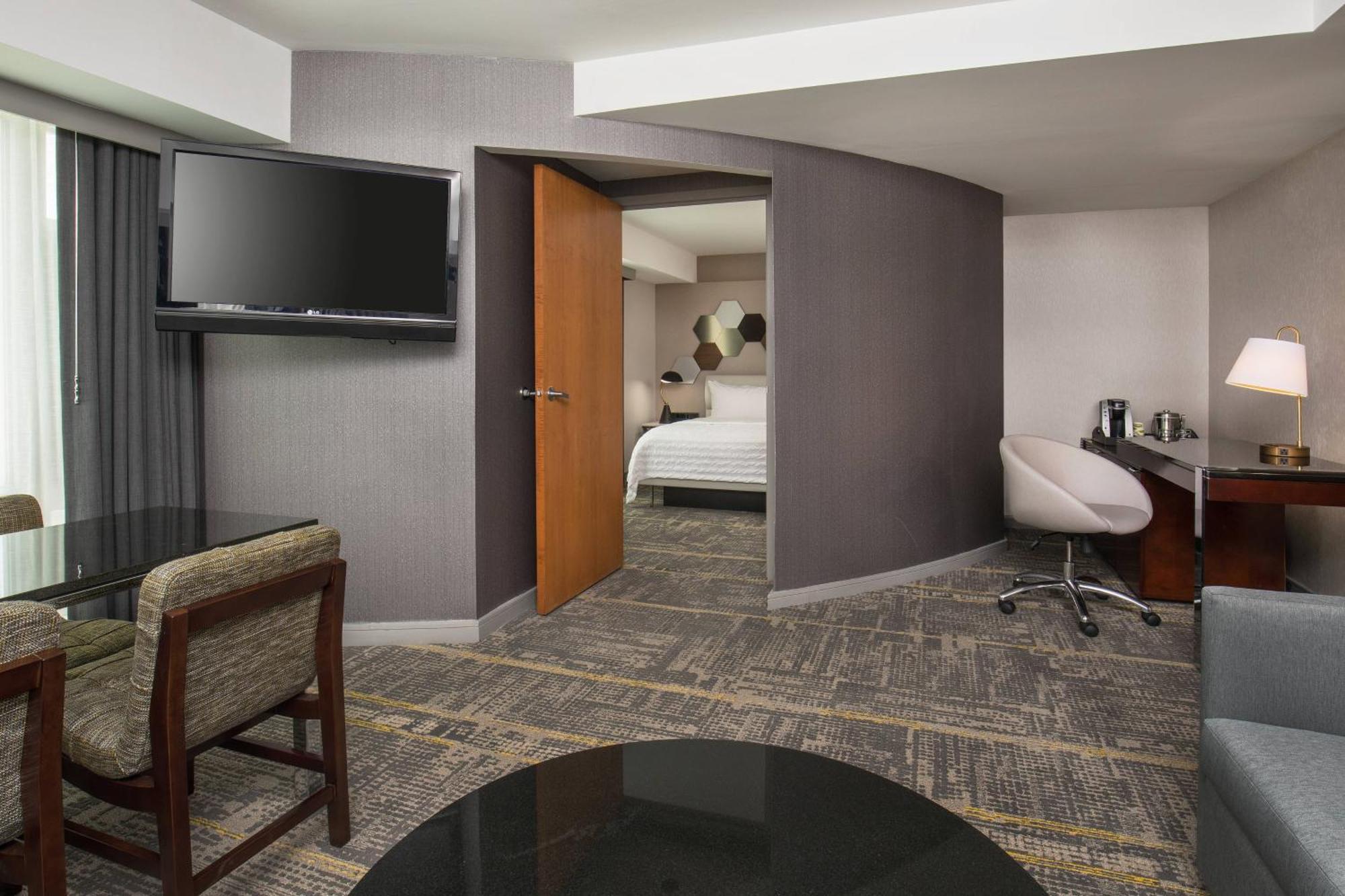 Le Meridien Boston Кеймбридж Екстериор снимка