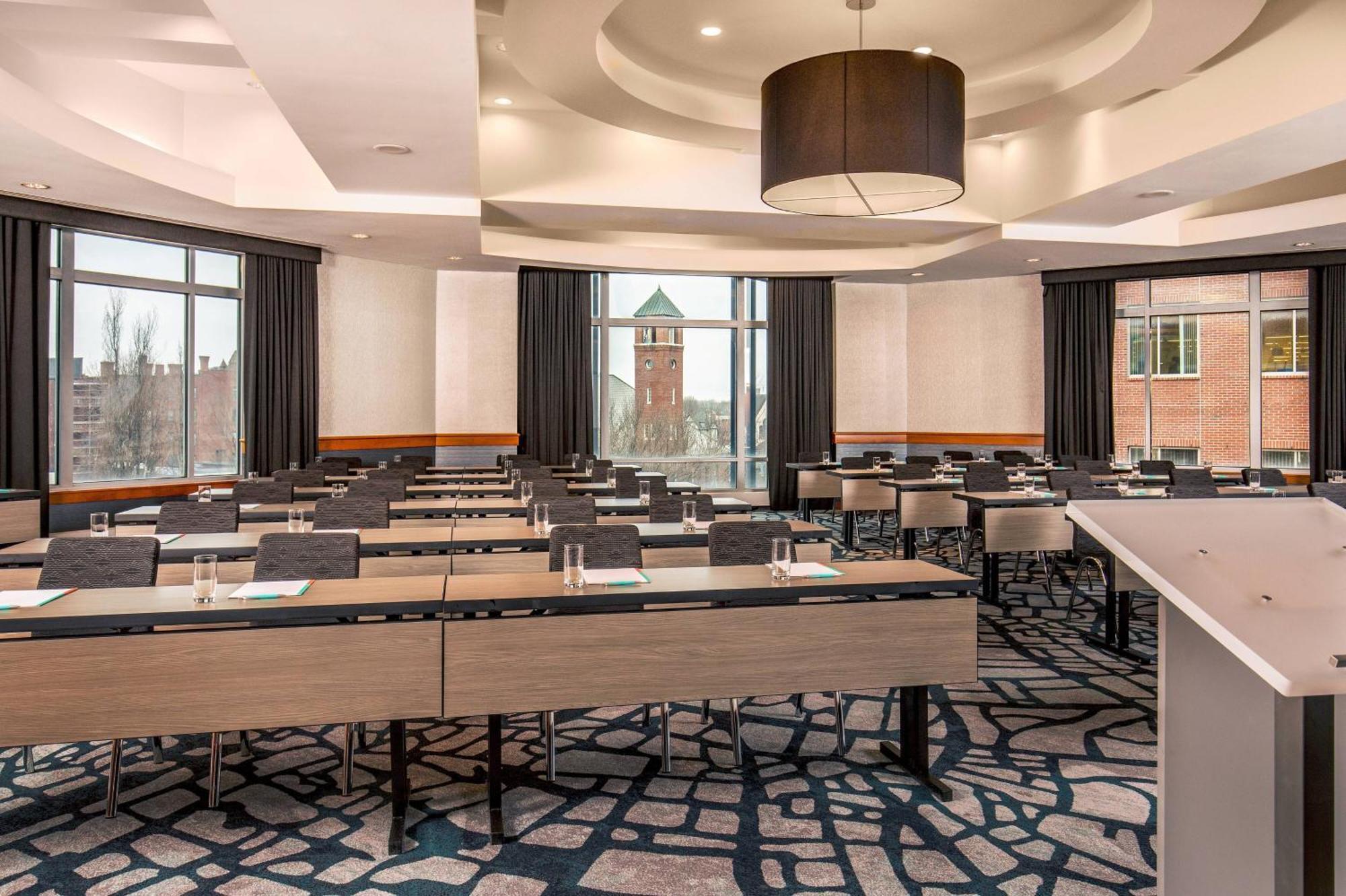 Le Meridien Boston Кеймбридж Екстериор снимка