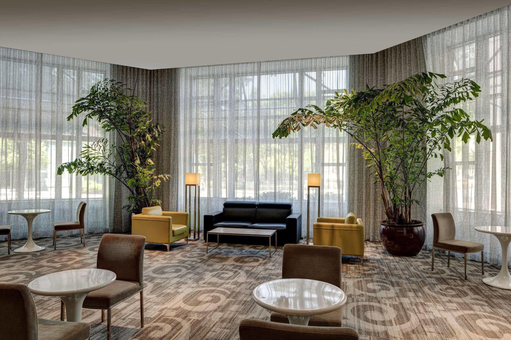 Le Meridien Boston Кеймбридж Екстериор снимка
