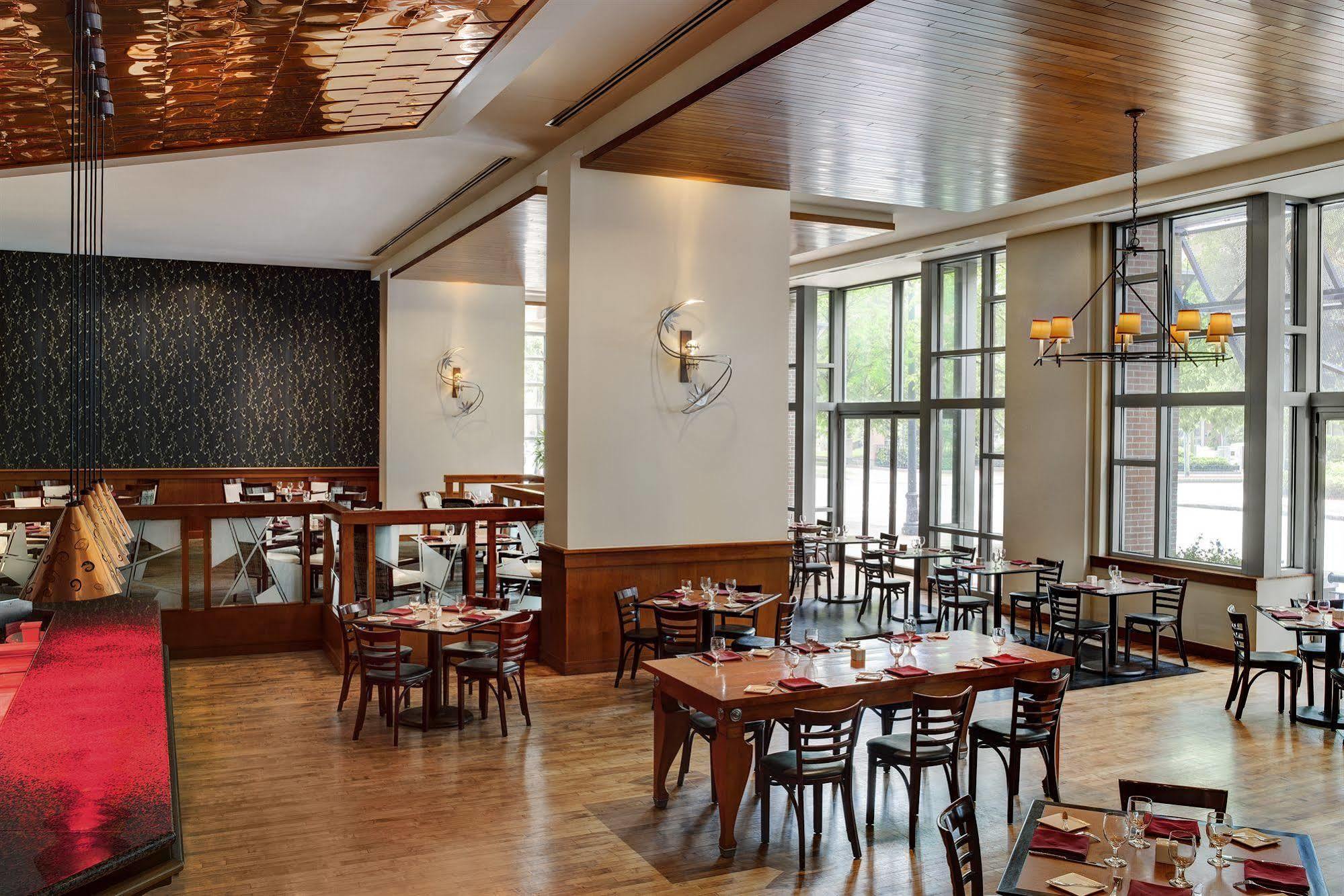 Le Meridien Boston Кеймбридж Екстериор снимка